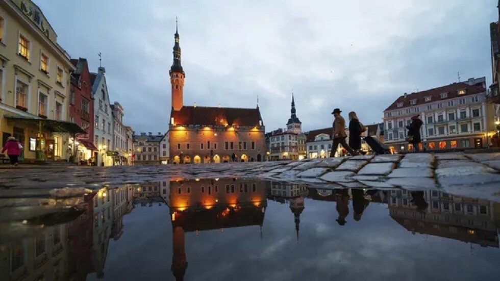 زاخاروفا ترد على قرار إستونيا تقليص عدد الدبلوماسيين في السفارة الروسية