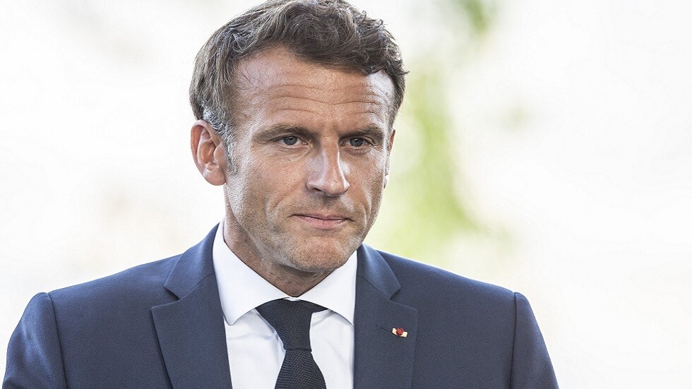 ماكرون: لست مضطرا لطلب الصفح من الجزائريين