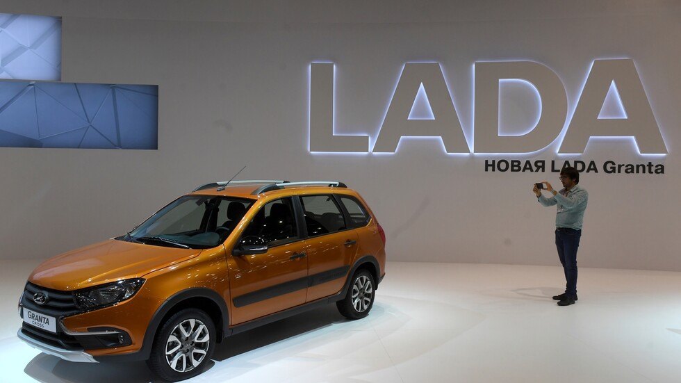 روسيا.. انطلاق مبيعات 