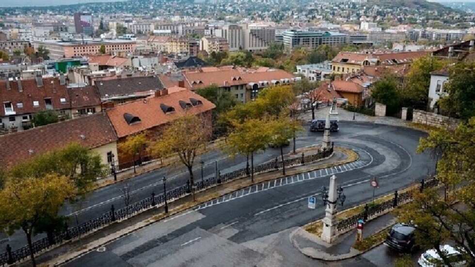 مسؤول هنغاري: إمداد أوكرانيا بالأسلحة يشكل تهديدا لسكان ترانسكارباتيا