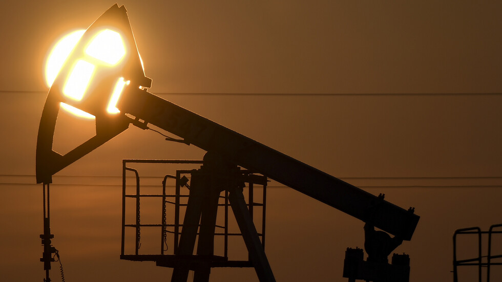 كازاخستان: الطاقة الروسية وافقت على نقل النفط الكازاخستاني عبر الأراضي الروسية إلى ألمانيا