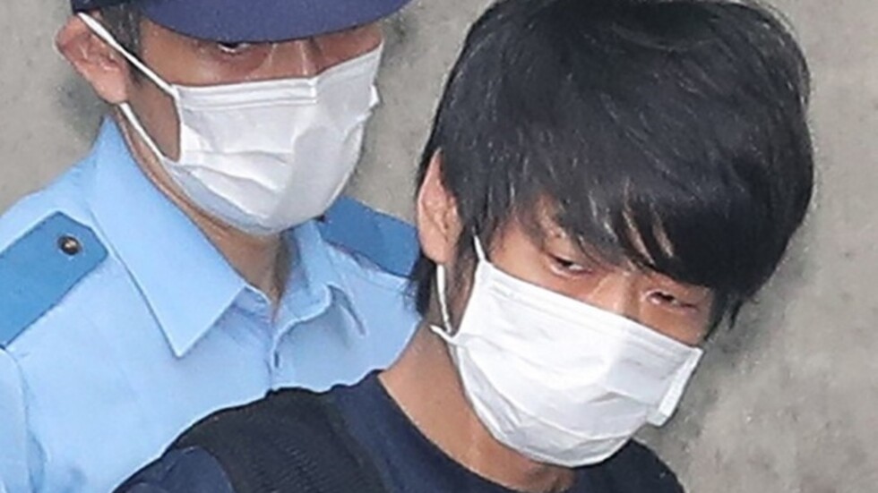 توجيه تهمة القتل العمد إلى المشتبه به في اغتيال شينزو آبي