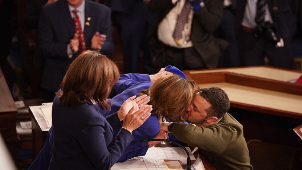 نيبينزيا: أوكرانيا تحولت لشركة عسكرية خاصة تابعة للناتو