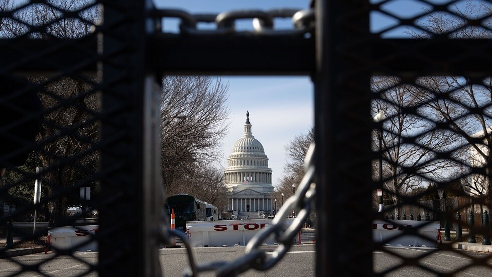 أحد مؤسسي BLM: الولايات المتحدة باتت دولة بوليسية