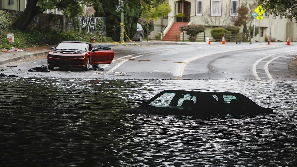 كاليفورنيا تستعد لـ"فيضانات كارثية"