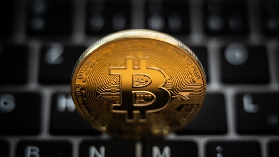 بيتكوين تصعد إلى أعلى مستوياتها منذ انهيار بورصة "إف تي إكس"