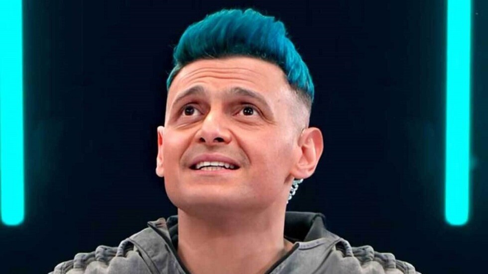 جزء مسرب من البرنامج.. فيديو متداول لآثار الحكيم يثير الجدل حول فبركة مقالب رامز جلال (فيديو)