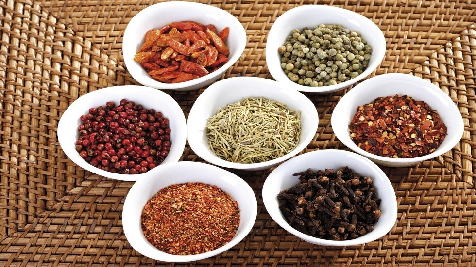 خبيرة تغذية تفند اسطورة شائعة عن التوابل الحارة