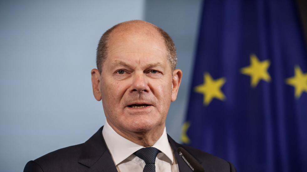 شولتس: نبحث مع شركائنا إمكانية تزويد أوكرانيا بالدبابات