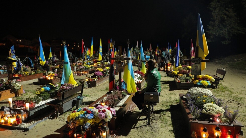 مستشار سابق في البنتاغون يروي حقائق فظيعة عن وضع قوات كييف بعد تقدم الجيش الروسي