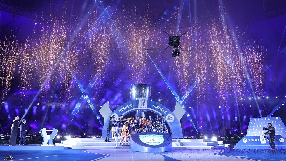 السعودية.. إنتر يهزم ميلان في "ديربي الغضب" ويتوج بكأس السوبر (فيديو)