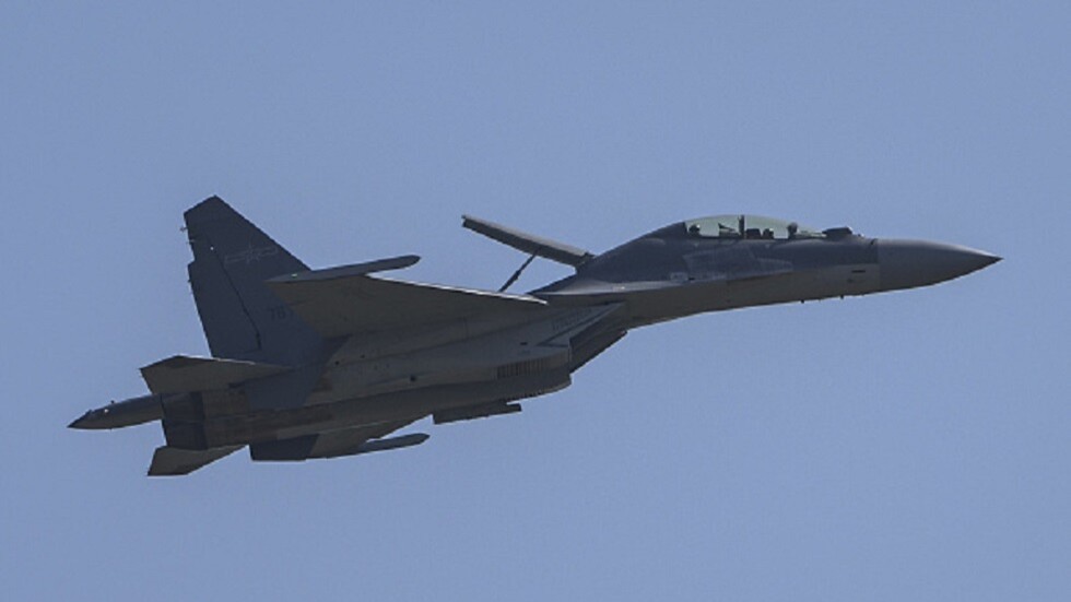 الدفاع التايوانية: تسجيل اقتراب 16 طائرة و3 سفن صينية من الجزيرة خلال اليوم الماضي