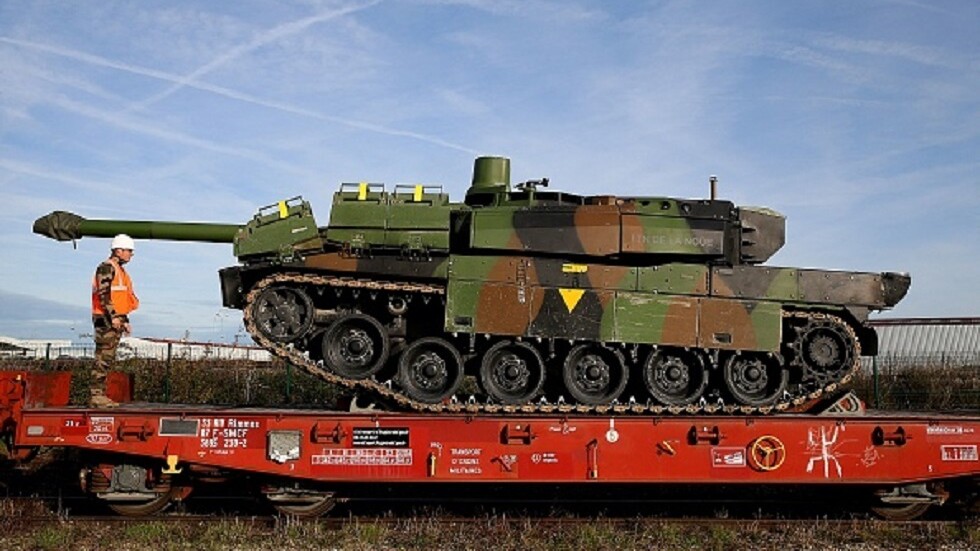 وسائل إعلام: فرنسا تدرس احتمال توريد دبابات "Leclerc" إلى أوكرانيا