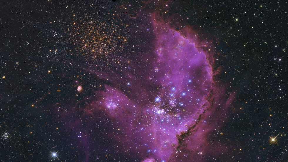 ناسا تكشف عن صورة جديدة مذهلة من على بعد 200 ألف سنة ضوئية تحمل سرا مثيرا