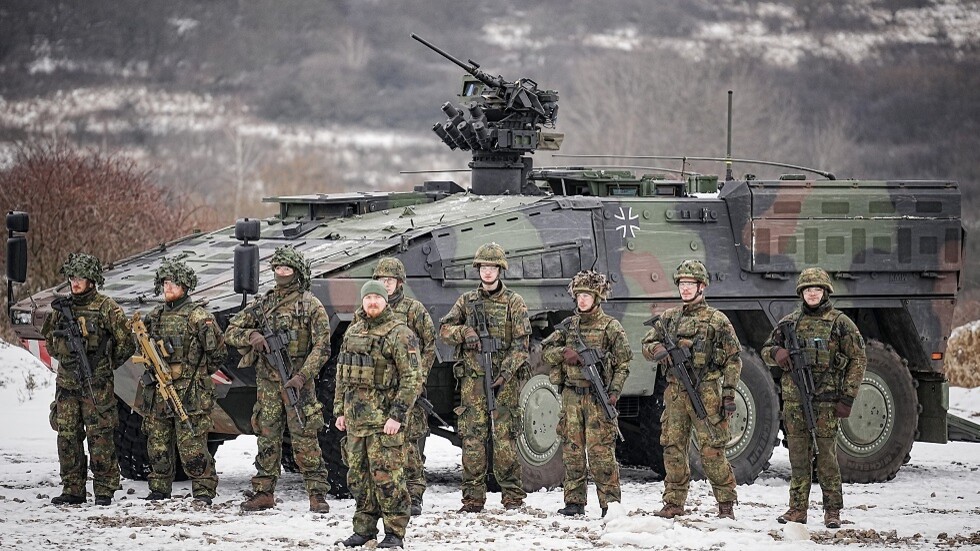 القائد الأمريكي لجناح الناتو الشرقي يناقش مع الأوروبيين "استراتيجية الردع" المعتمدة