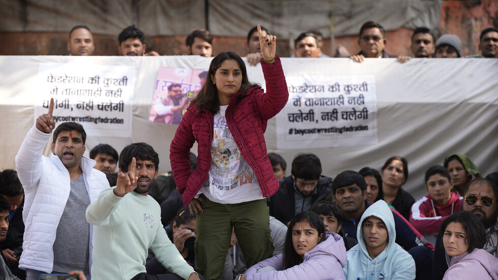 مصارعون هنود ينهون احتجاجا بشأن التحرش الجنسي