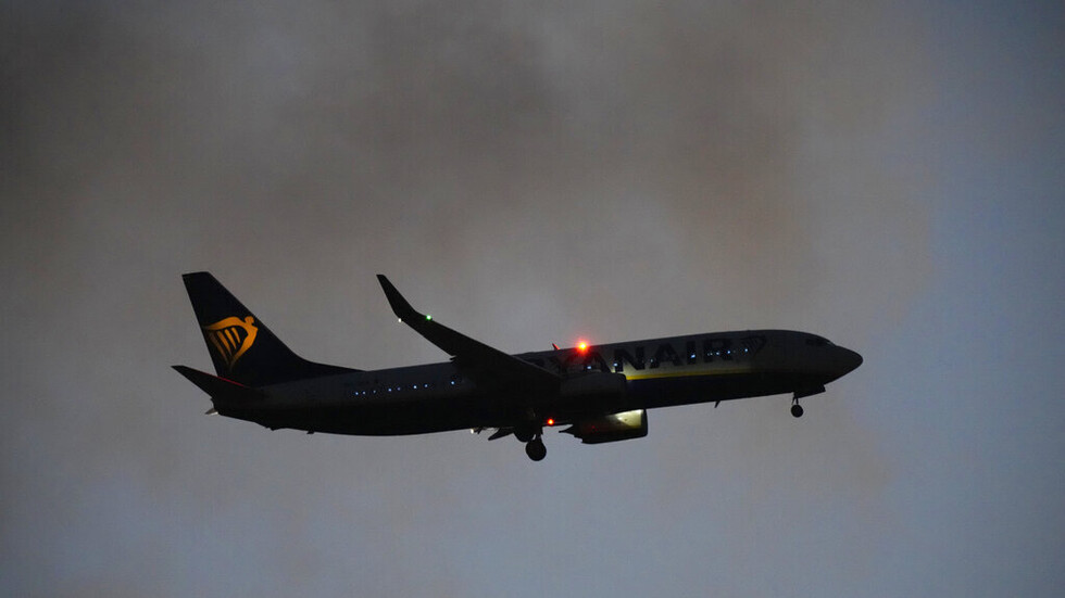 أ ف ب: إنذار بوجود قنبلة على متن طائرة "راين إير" متّجهة من بولندا إلى اليونان