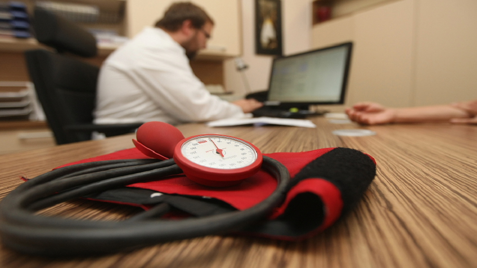 دراسة تكشف تأثير عصير الطماطم غير المملح على حالة مرضية شائعة