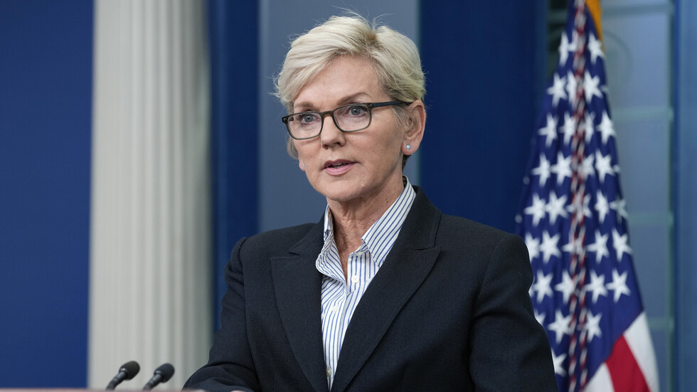 واشنطن: نتابع التطورات في أوكرانيا ونحدّث قدراتنا النووية