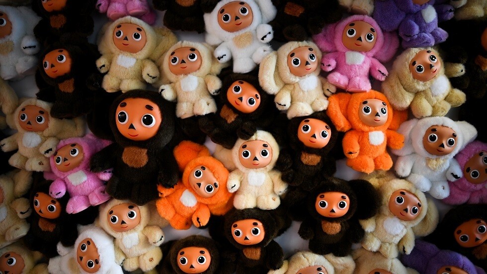 بعد انتشارها بشكل واسع.. هيئة الرقابة الروسية تتحقق من جودة ألعاب "تشيبوراشكا"