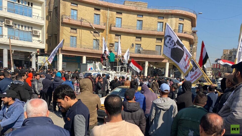 تظاهرات أمام البنك المركزي العراقي بسبب الدولار