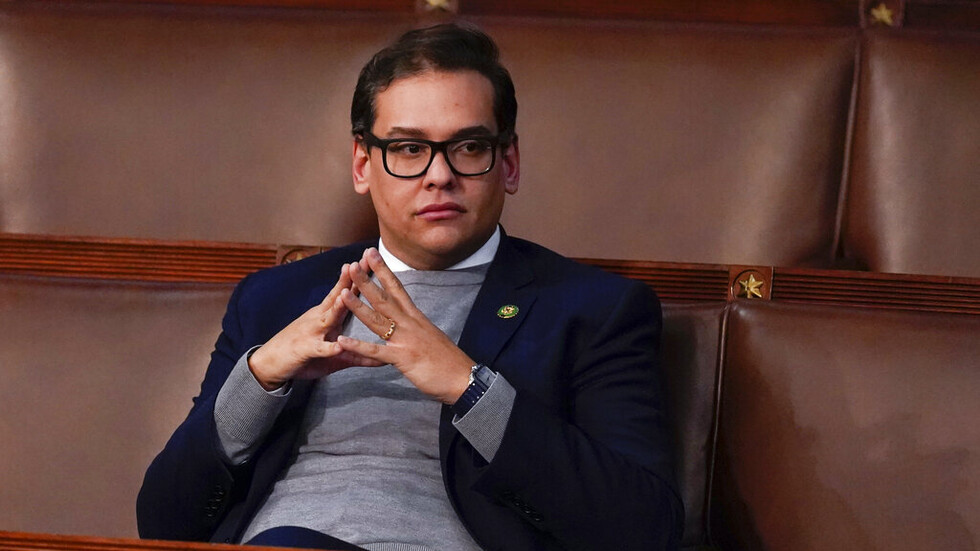 مكارثي: سيتم عزل سانتوس من منصبه إذا وجد التحقيق أنه انتهك القانون