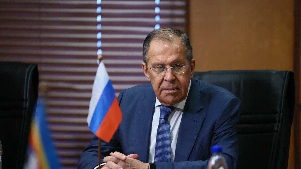 لافروف: مبادرة عملة "بريكس" ستناقش في قمة جنوب إفريقيا