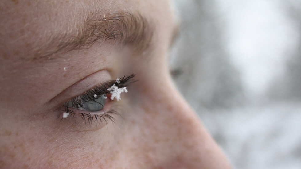 4 طرق يؤدي بها الطقس البارد إلى تدمير بشرتك