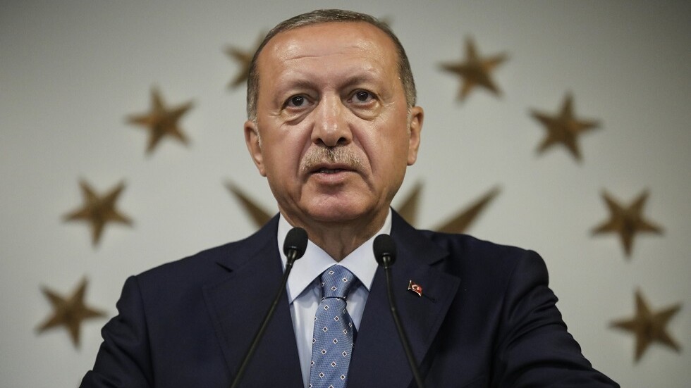 أردوغان يهنئ المسلمين بـ"ليلة الرغائب"