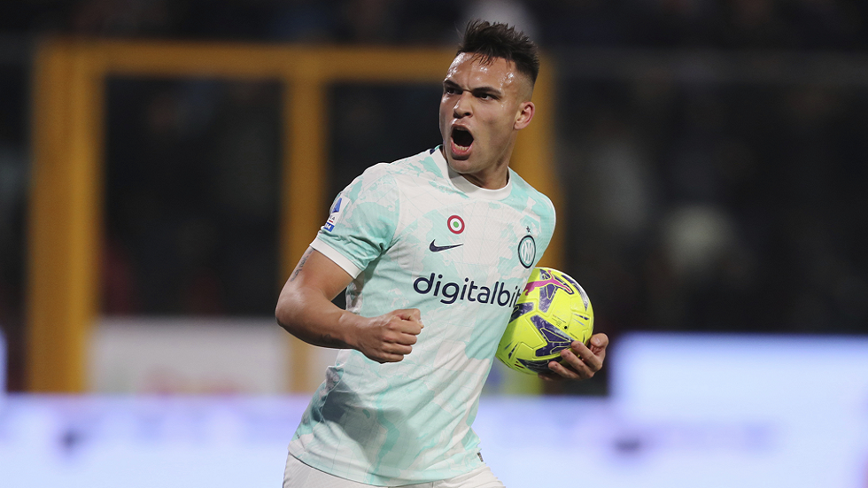 الدوري الإيطالي.. إنتر يعود بفوز ثمين من ملعب كريمونيزي ويرتقي لمركز الوصافة