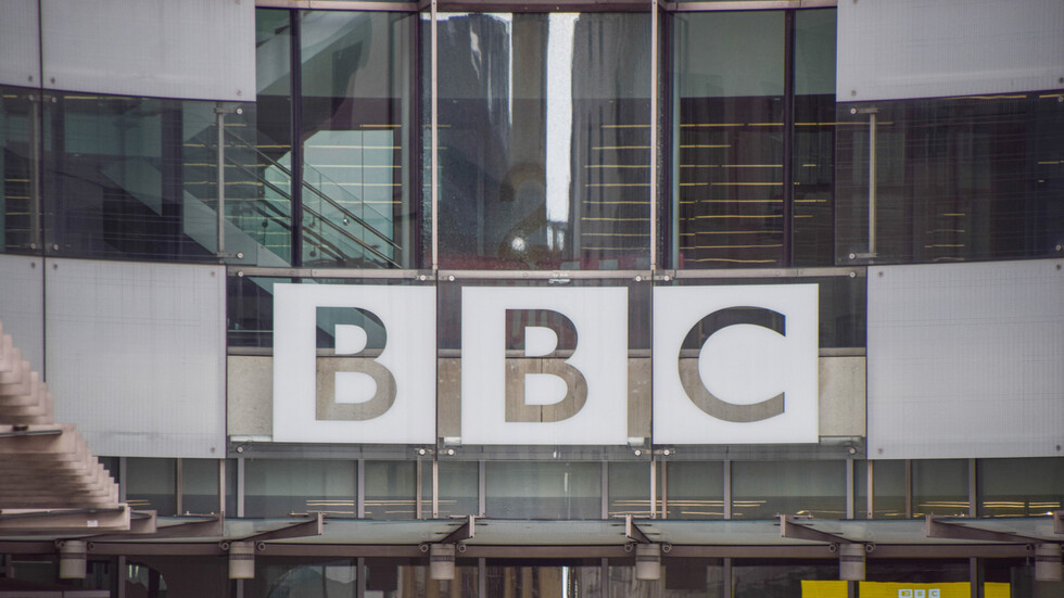 إذاعة BBC العربية تتوقف عن البث بعد 85 عاما