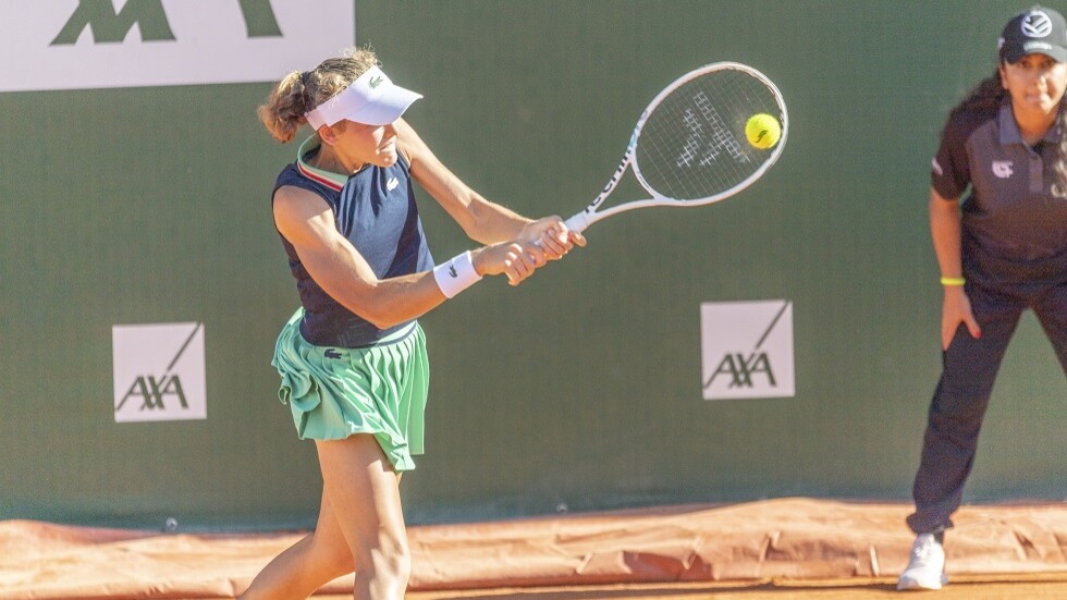 الروسية أندرييفا تبدأ بنجاح مشوارها في ليون