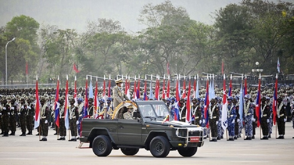 العرض العسكري السنوي في عاصمة ميانمار نايبيداو ـ أرشيف