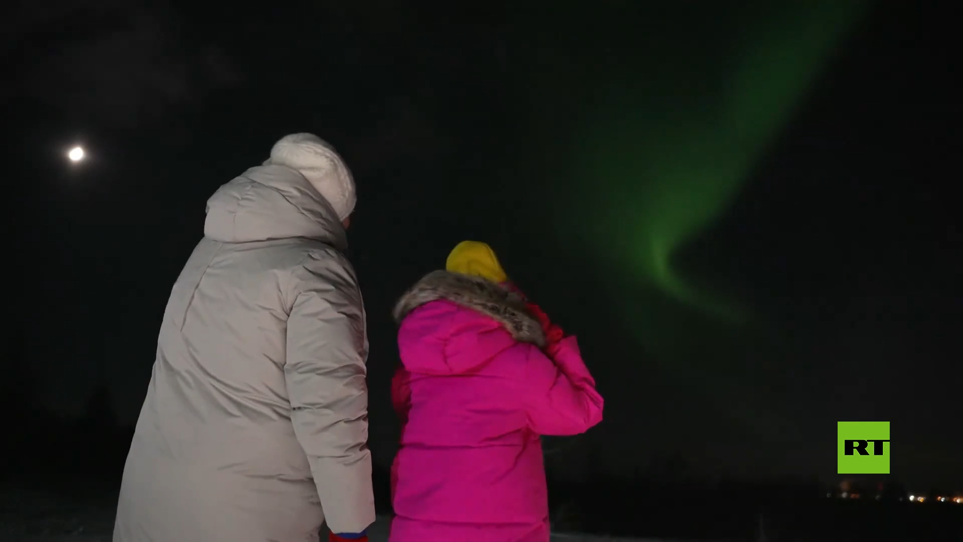 بوتين يحقق حلم فتاة برؤية الشفق القطبي