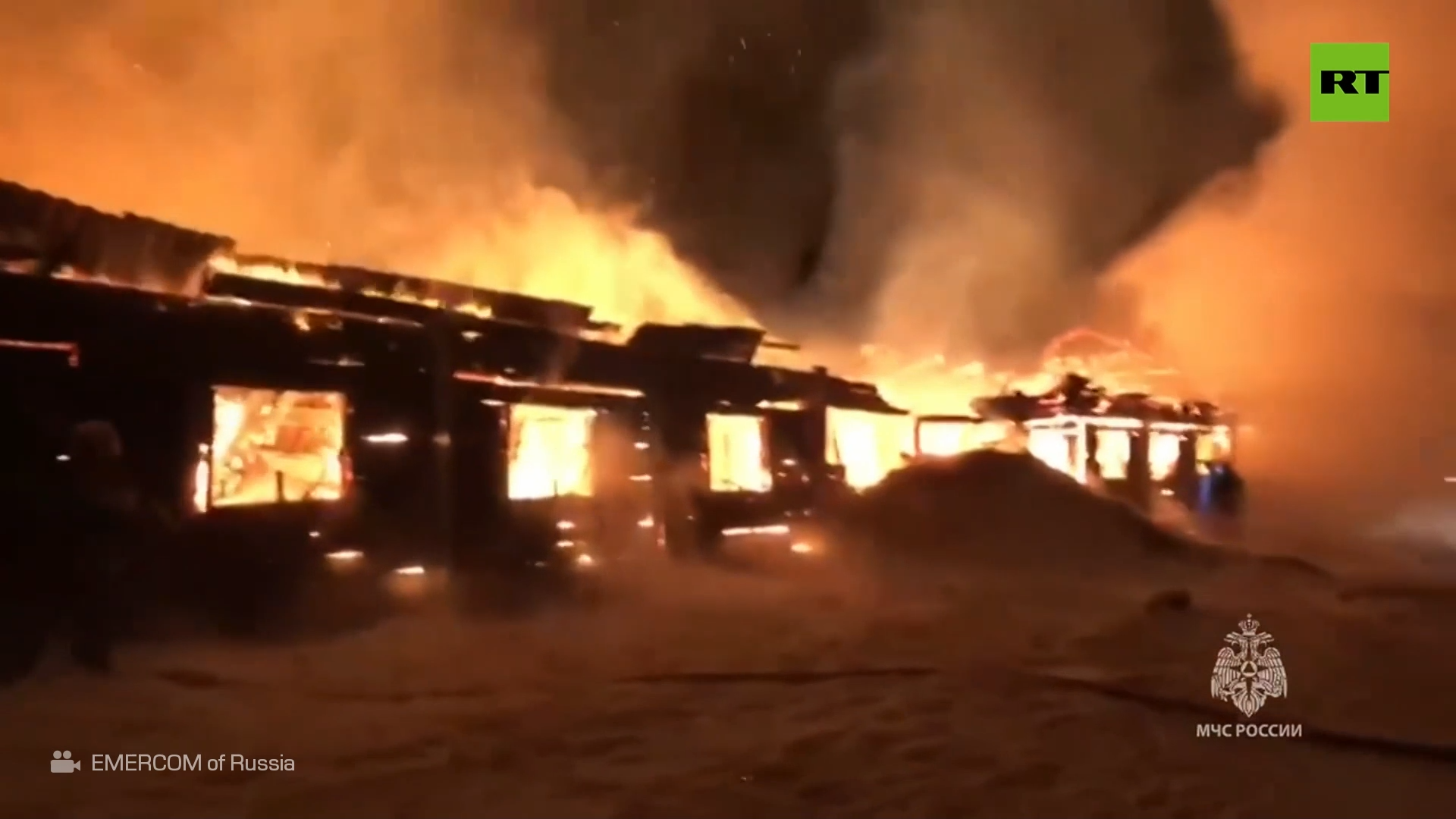 حريق ضخم في مزرعة في إقليم كراسنويارك