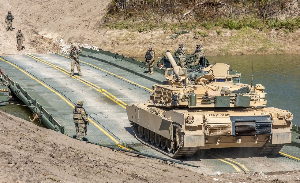 بولندا تشتري 116 دبابة Abrams من الولايات المتحدة