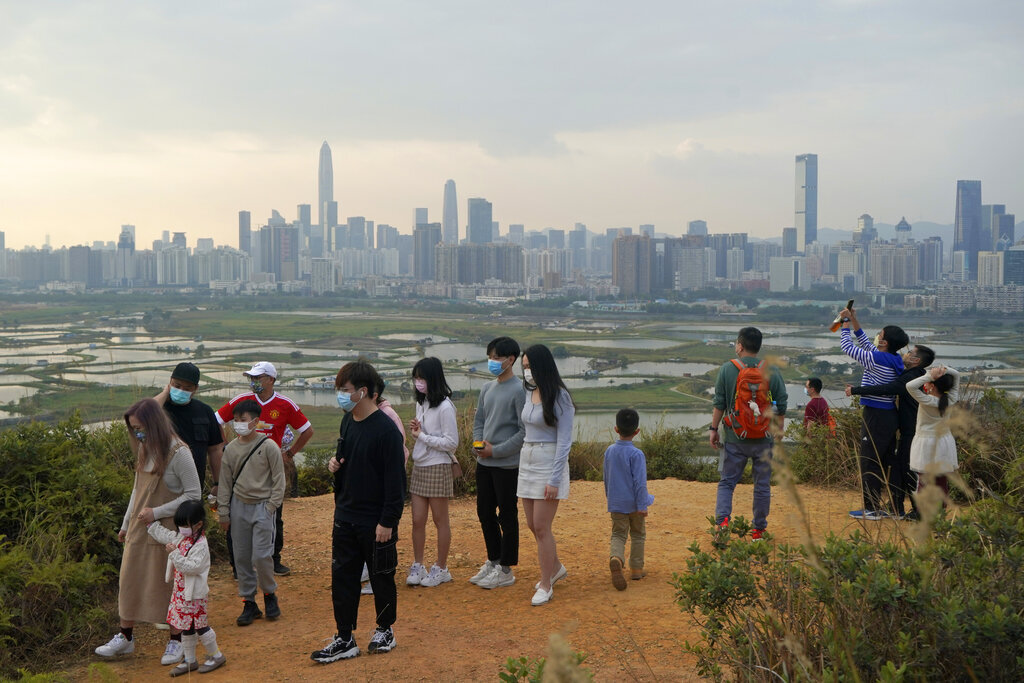 هونغ كونغ تستأنف فتح الحدود مع الصين بدءا من 8 يناير