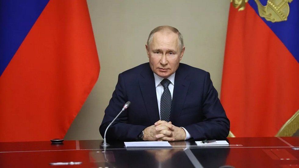 بايدن يعلق على قرار بوتين وقف إطلاق النار في أوكرانيا