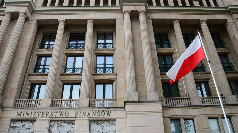وارسو تنفي إقالة مدير مكتب الرئيس البولندي