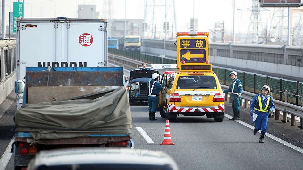 حادث مروري ضخم يطال 20 سيارة على طريق سريع في اليابان