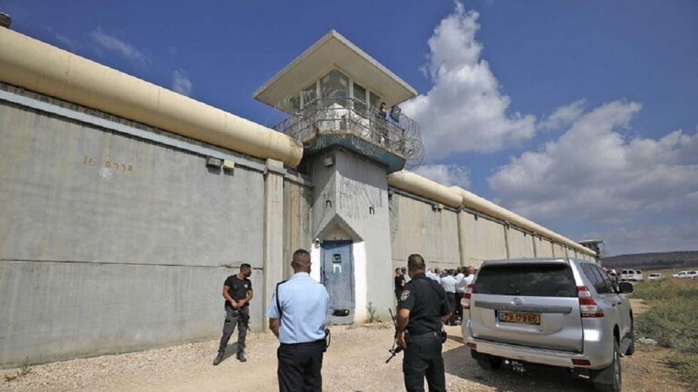 وزارة الأسرى الفلسطينية: ترقّب كبير في السجون بعد رسالة 