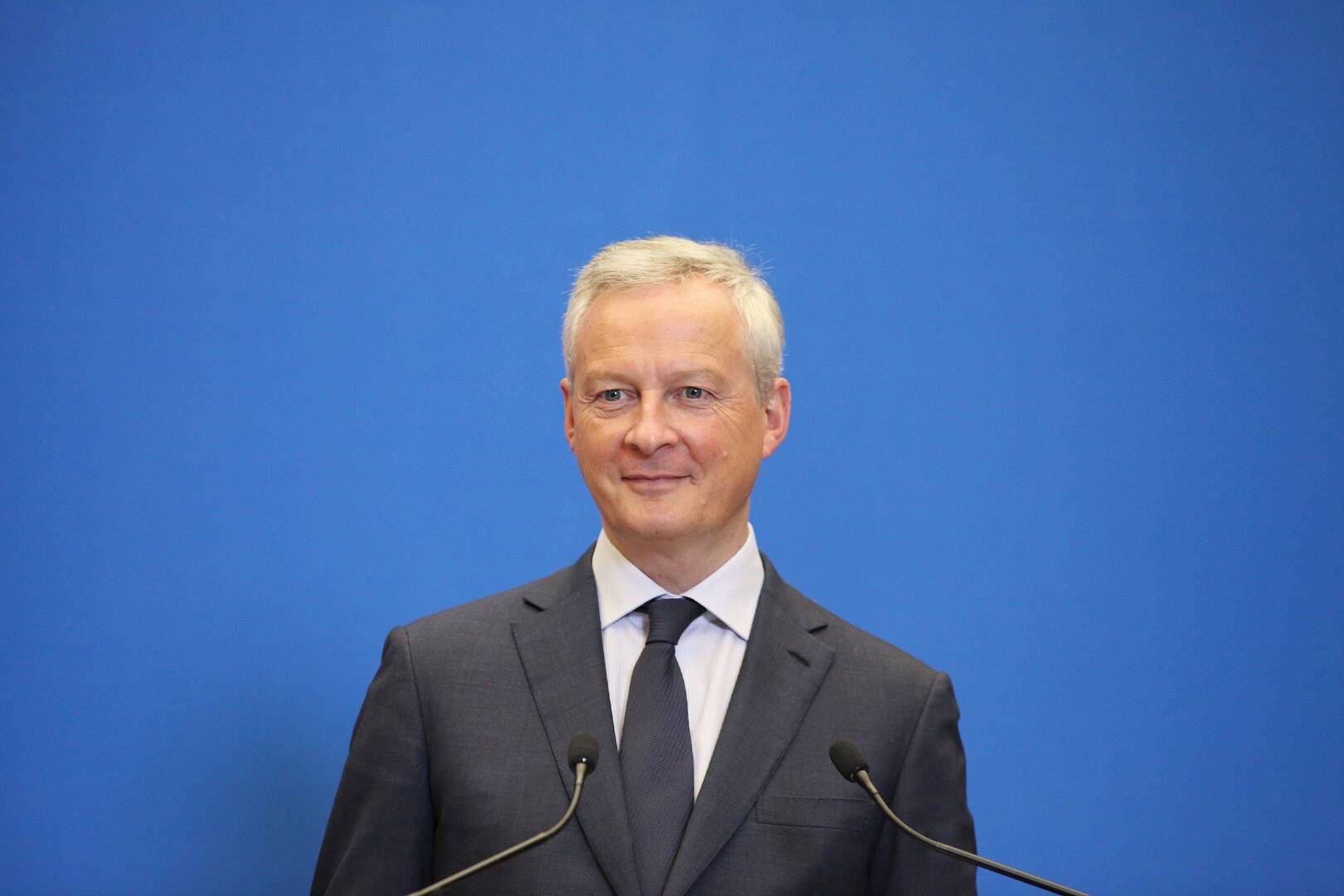 وزير المالية الفرنسي يطالب بإنهاء الصراع في أوكرانيا بسبب الأضرار الاقتصادية