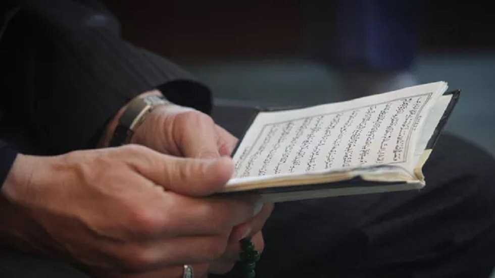 مسلمو روسيا يصفون حرق نسخة القرآن في السويد بأنه علامة على انحلال أوروبا