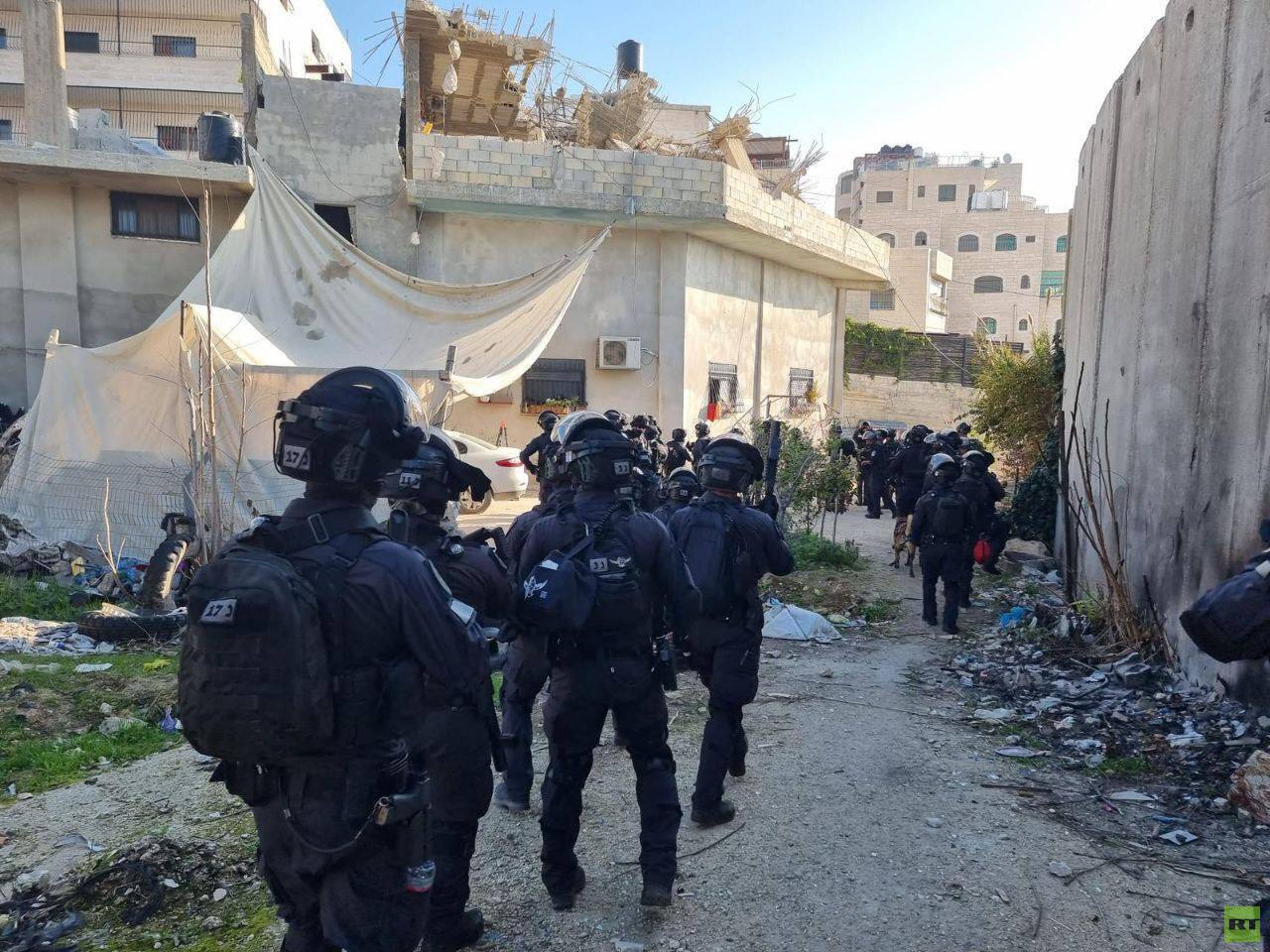 الجيش الإسرائيلي يهدم منزل الشاب عدي التميمي في مخيم شعفاط (صور+ فيديو)