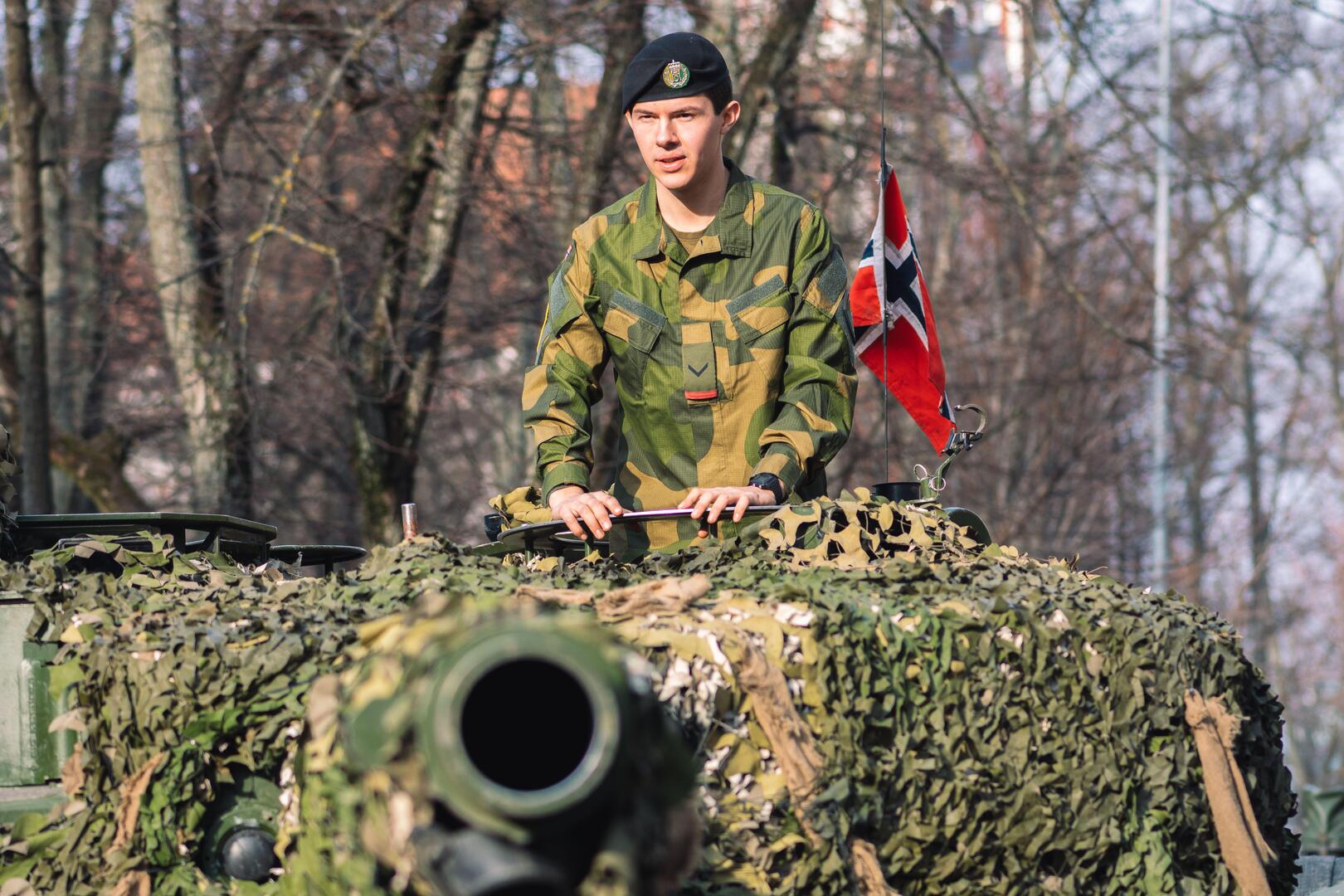 النرويج تزود أوكرانيا بالدبابات والتدريب والتمويل
