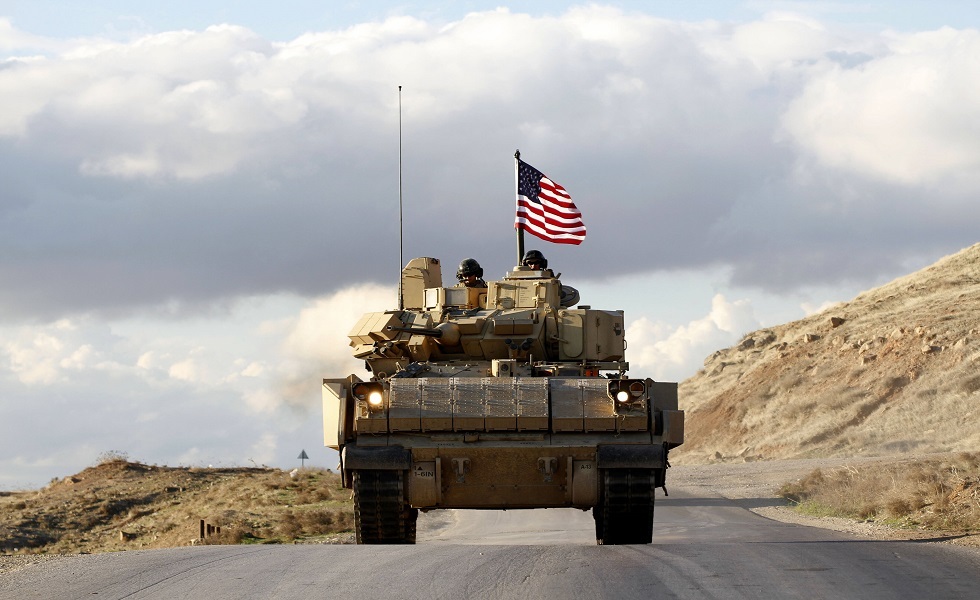 سانا: الاحتلال الأمريكي يدخل أسلحة وذخائر إلى قواعده بريف الحسكة السورية