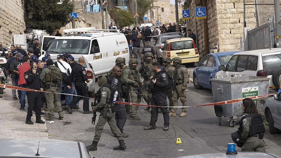 الشرطة الإسرائيلية: منفذ هجوم سلوان فتى فلسطيني يبلغ من العمر 13 عاما