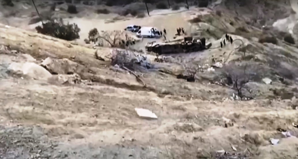 بيرو.. مصرع 24 شخصا على الأقل بحادث سير (فيديو)