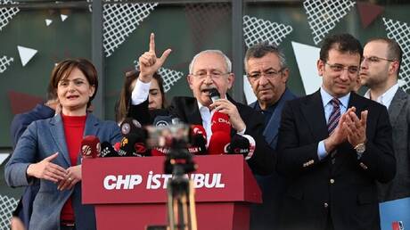 الأتراك يتداولون مجددا رسالة نصح فيها زعيم المعارضة الرئيس أردوغان قبل 10 سنوات بعدم معاداة سوريا