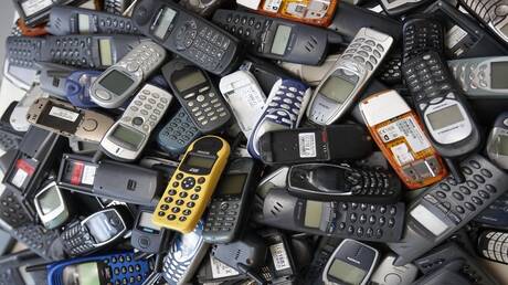 هواتف التسعينيات طراز مفضل لجيل الألفية الجديدة